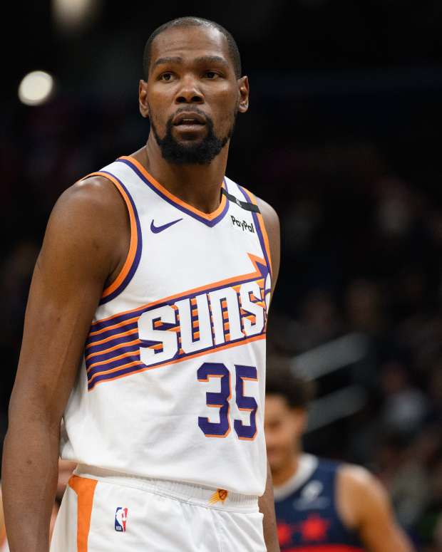 Former Phoenix Suns forward Kevin Durant (35).