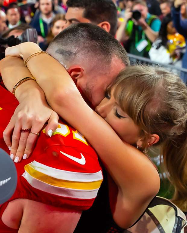 Taylor Swift, Travis Kelce's Plan to Start a Family Revealed: Report -  Athlon Sports