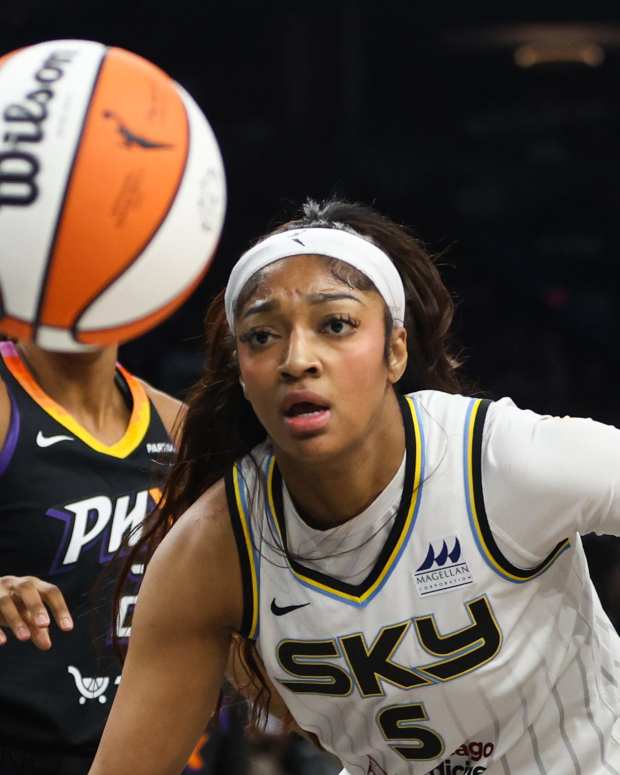 Chicago Sky forward Angel Reese (5) watches the ball toe out of bounds on Aug. 18, 2024 at Footprint Center in Phoenix.  