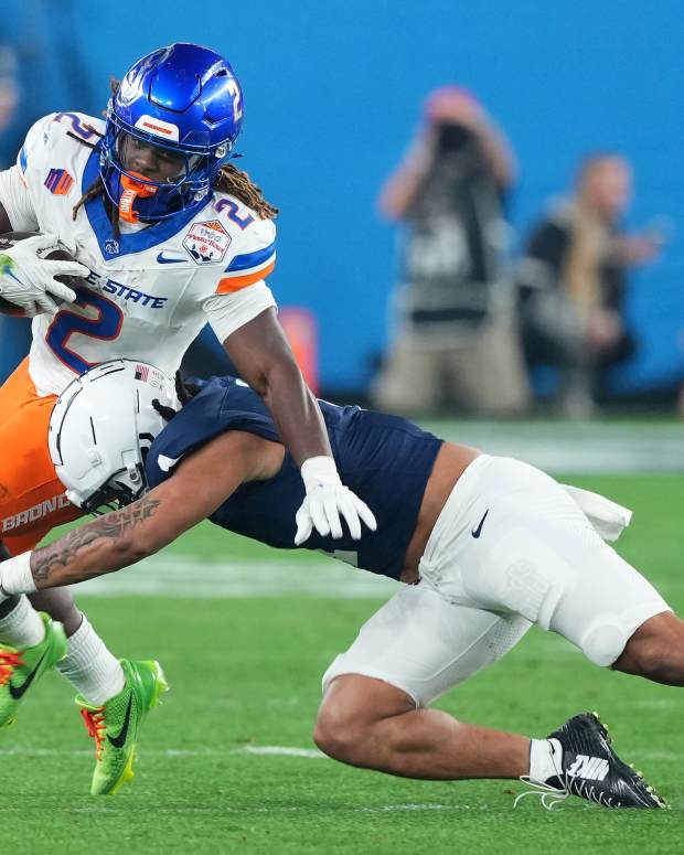 Boise State Broncos running back Ashton Jeanty