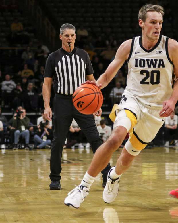 Iowa's Payton Sandfort (Photo: Rob Howe/HawkeyeNation.com)