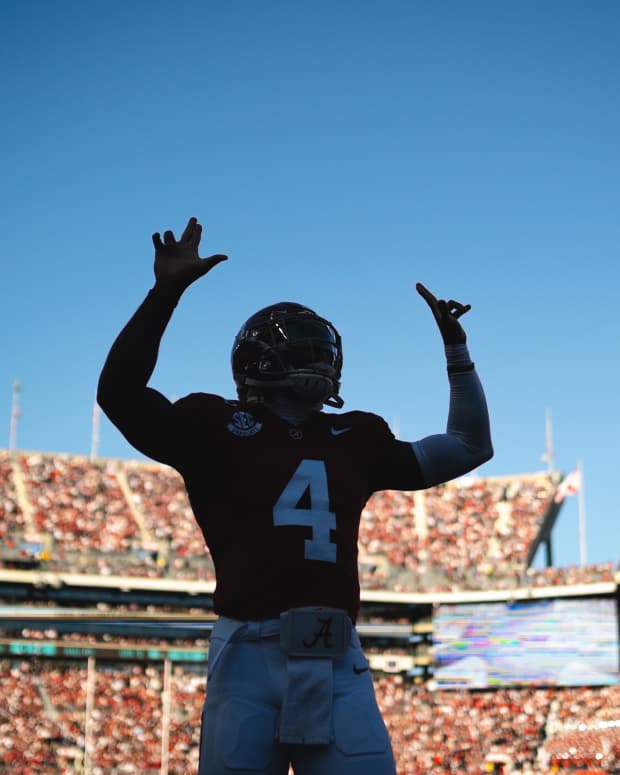 Alabama Crimson Tide quarterback Jalen Milroe