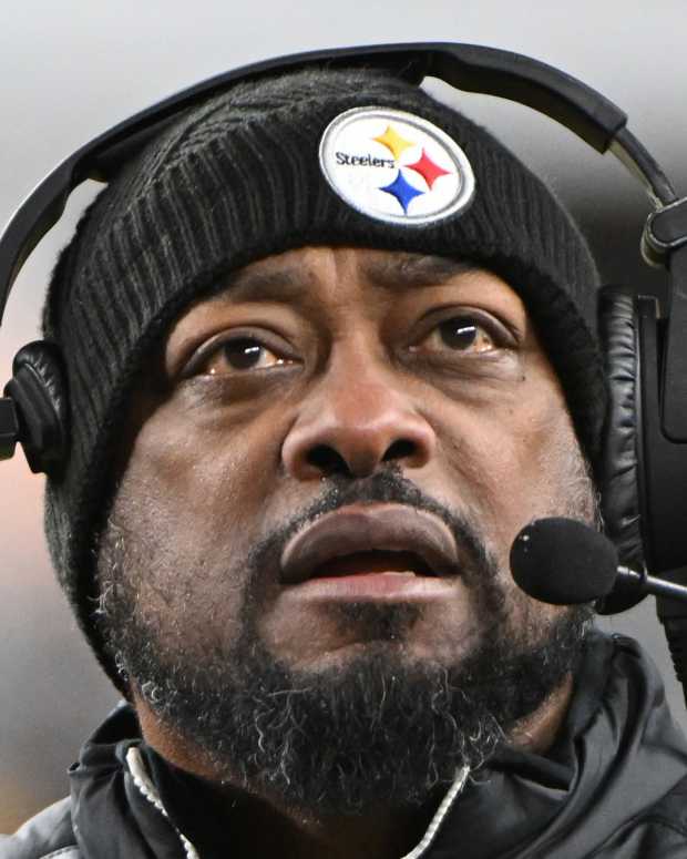 Pittsburgh Steelers head coach Mike Tomlin