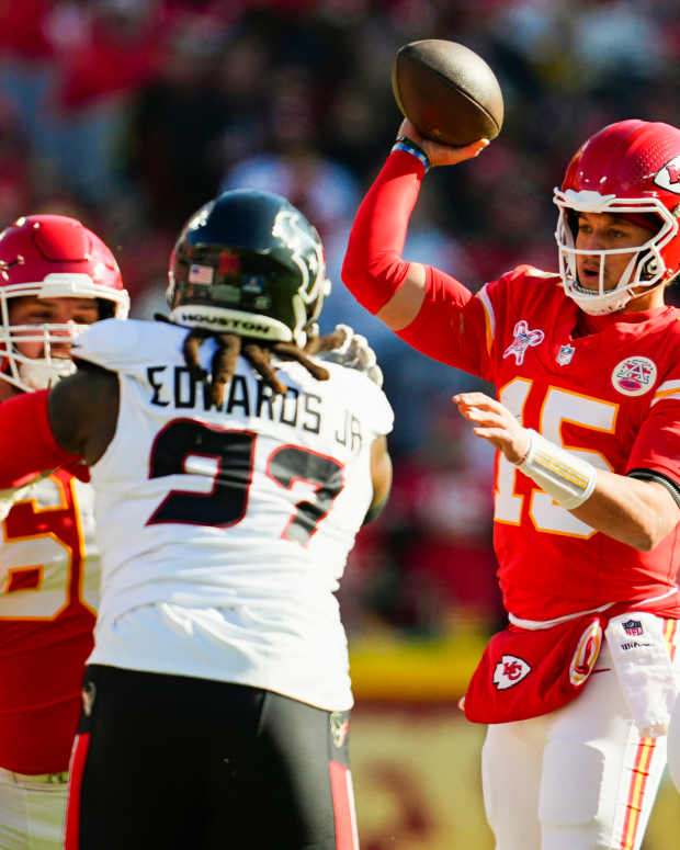 Kansas City Chiefs quarterback Patrick Mahomes (15) against the Houston Texans.