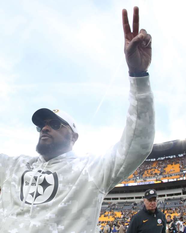 Pittsburgh Steelers head coach Mike Tomlin