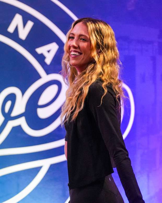 Indiana Fever guard Lexie Hull (10) arrives Sunday, Sept. 8, 2024, before a game between the Indiana Fever and the Atlanta Dream at Gainbridge Fieldhouse in Indianapolis.