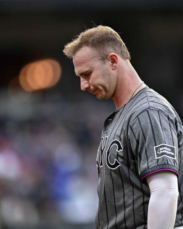 New York Mets first baseman Pete Alonso (20).