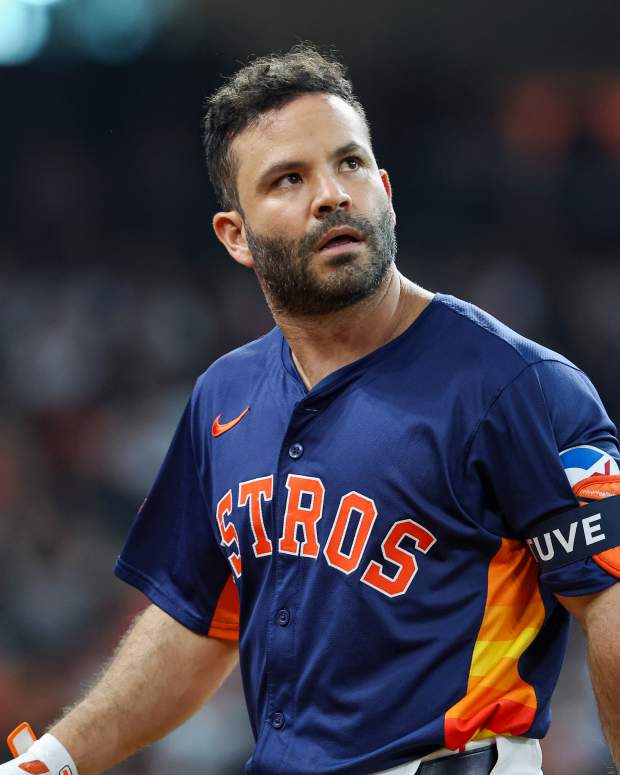 Houston Astros second baseman Jose Altuve (27)