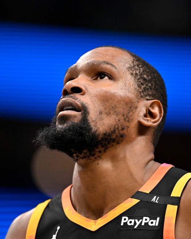 Phoenix Suns forward Kevin Durant (35)