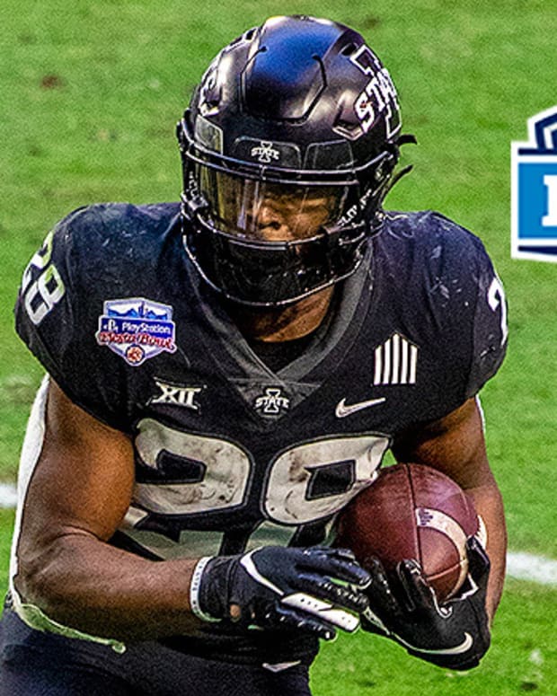 10 Things Journalists Should Avoid When Michael Vick Goes to the Dawg