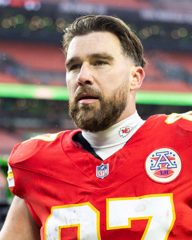 Kansas City Chiefs' Travis Kelce And Taylor Swift Find Peace On Quiet Date Night In Utah - Athlon Sports