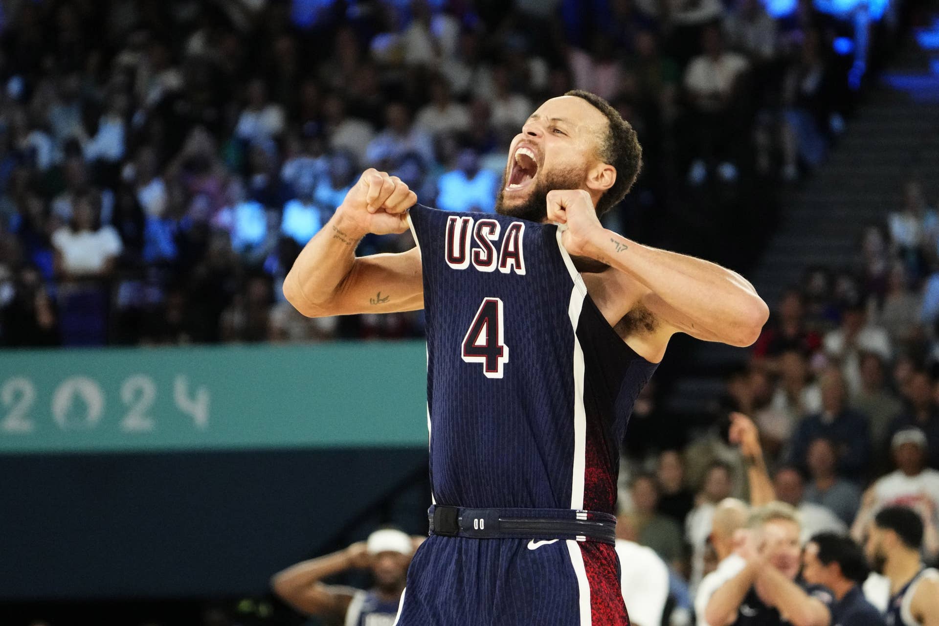 Stephen Curry's Olympic Moment Immortalized on T-Shirt Stephen Curry's Olympic Moment Immortalized on T-Shirt