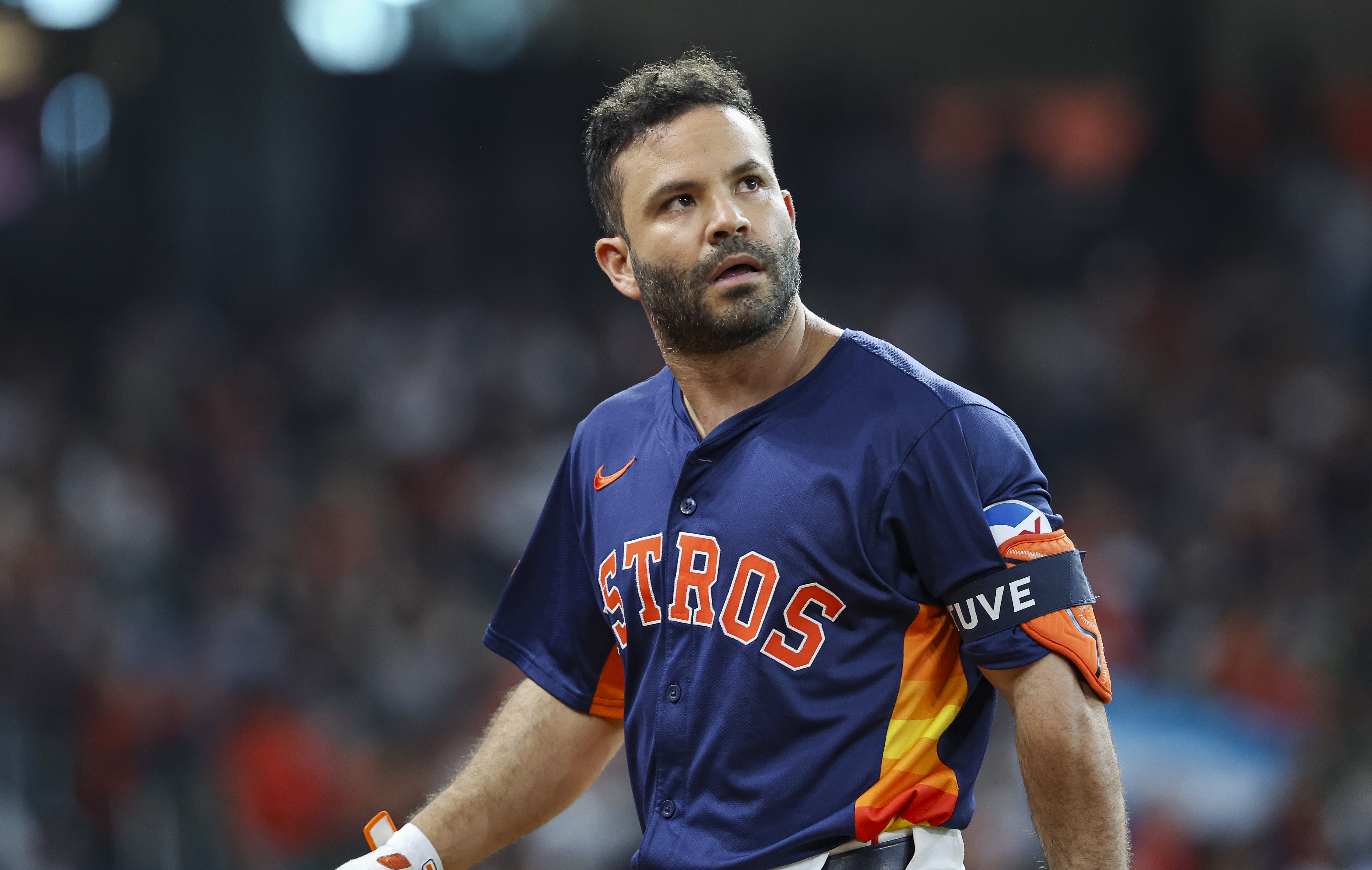 Astros Facing Jose Altuve Decision After News on Thursday - Athlon Sports