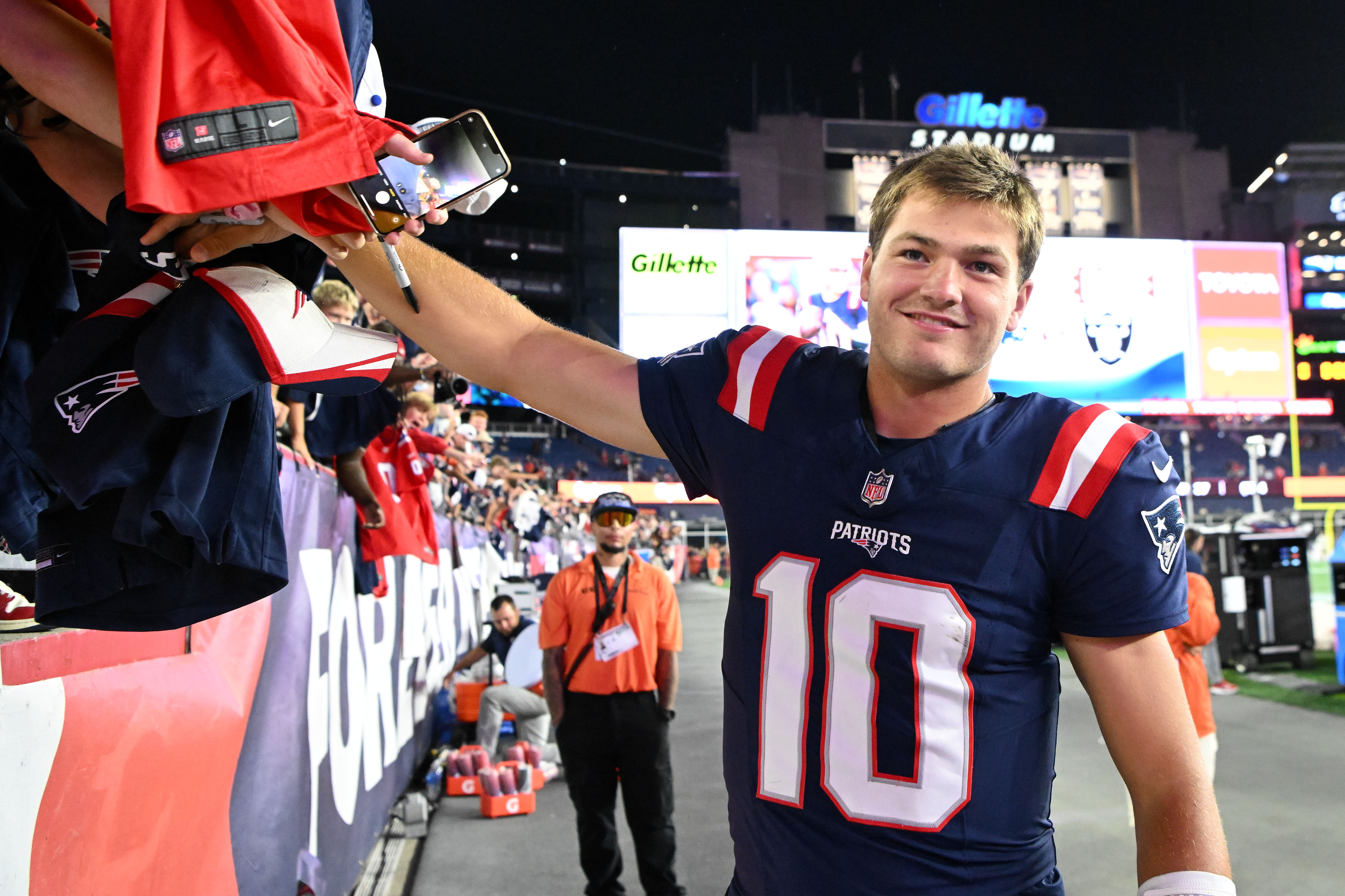 Drake Maye Matches Tom Brady After Patriots' Win Over Panthers - Athlon  Sports