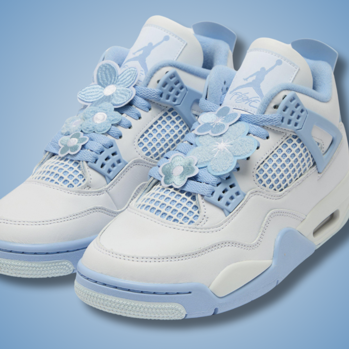 Nike Wmns Air Jordan 4 Retro Forget Me Not 花柄パッチ 母の日 Nike Wmns Air Jordan 4 Retro Forget Me Not 花柄パッチ 母の日