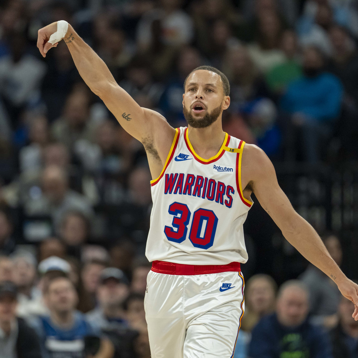 Warriors' Stephen Curry Praises Grizzlies' Ja Morant During NBA Offseason  for Key Reason - Athlon Sports