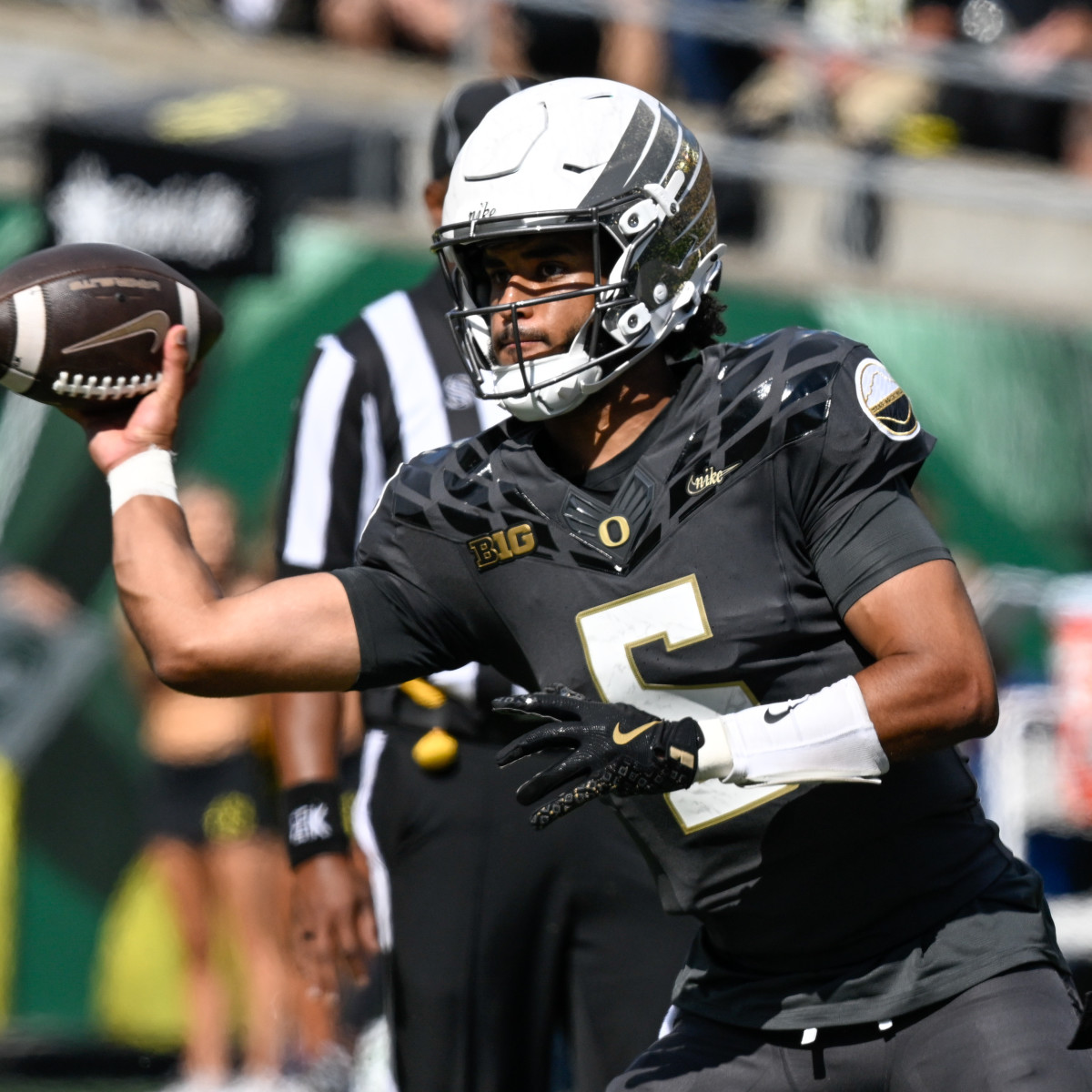 Oregon's New 'Shoe Duck' Uniform Added to EA Sports College