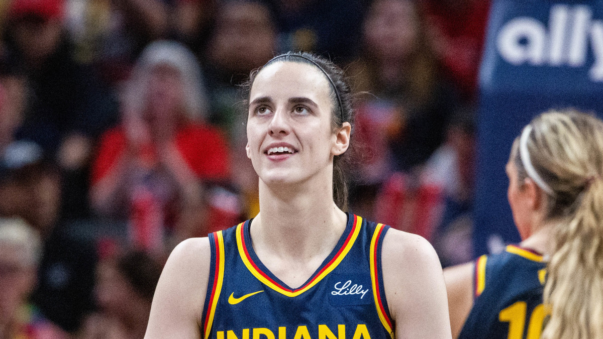 Caitlin Clark Praised for What She Did After Fever's Win Over Liberty -  Athlon Sports