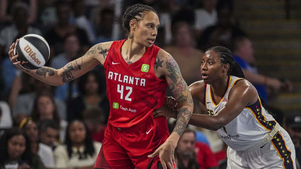 Brittney Griner Sends Five-Word Message Following Alarming WNBA Ejection -  Athlon Sports