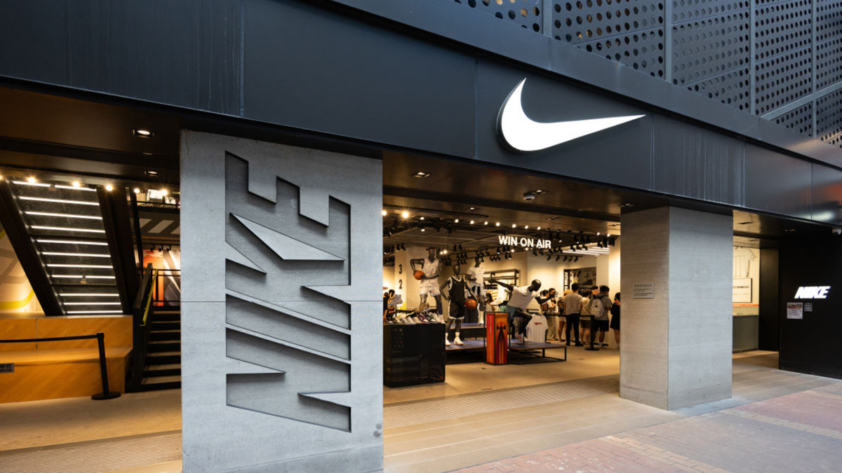 nike outlet clearance center