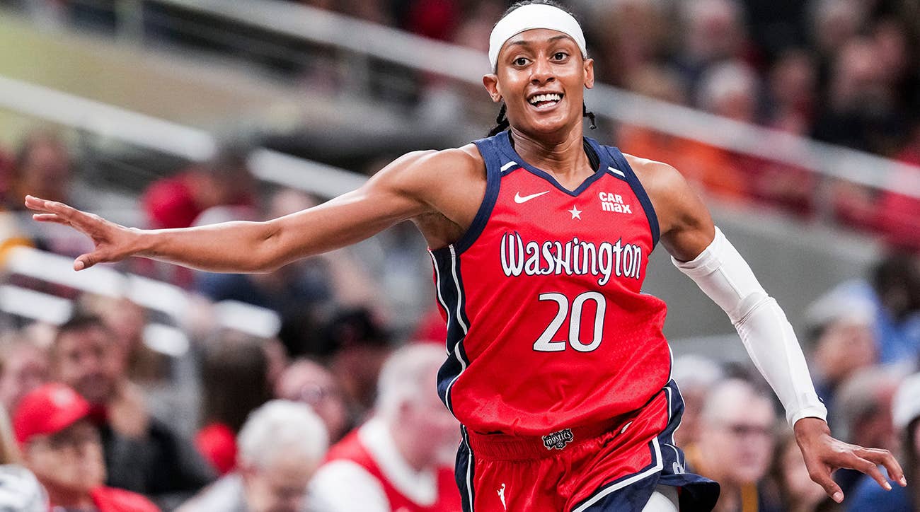 Wnba Ripped Muscular Shekinna Golpeado Wnba