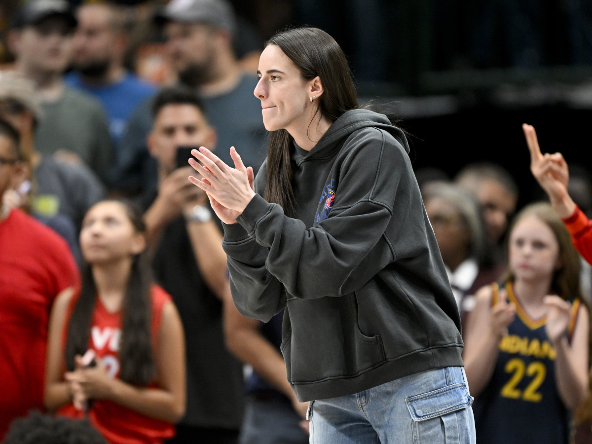 Caitlin Clark's First Post After Indiana Fever Beat Paige Bueckers, Dallas  Wings - Athlon Sports