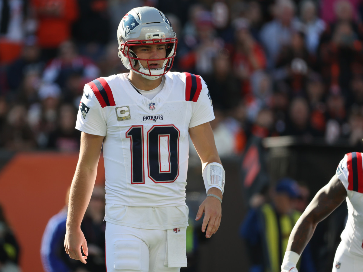 Drake Maye Might Be In Serious Trouble against the Giants - Athlon Sports