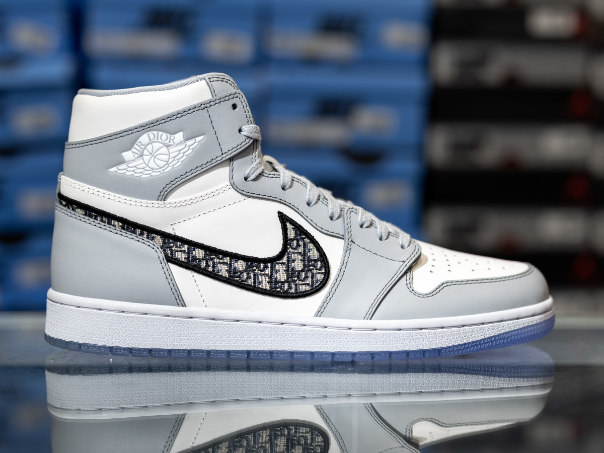 how many pairs of jordan 1 dior were made