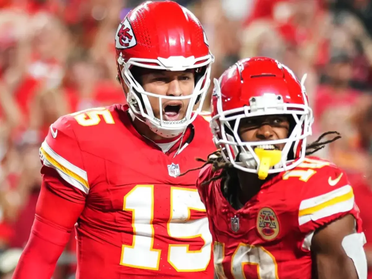 Patrick Mahomes Play at Chiefs' Camp Takes a Turn After Unexpected Move  From $3.7M Star - Athlon Sports