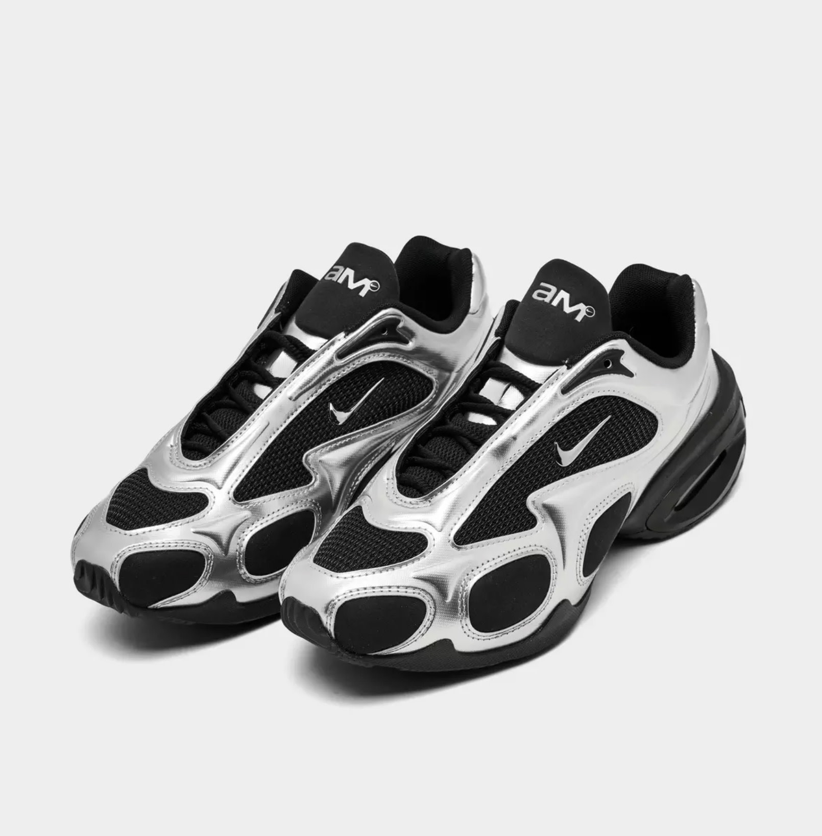 nike 200 womens black and white