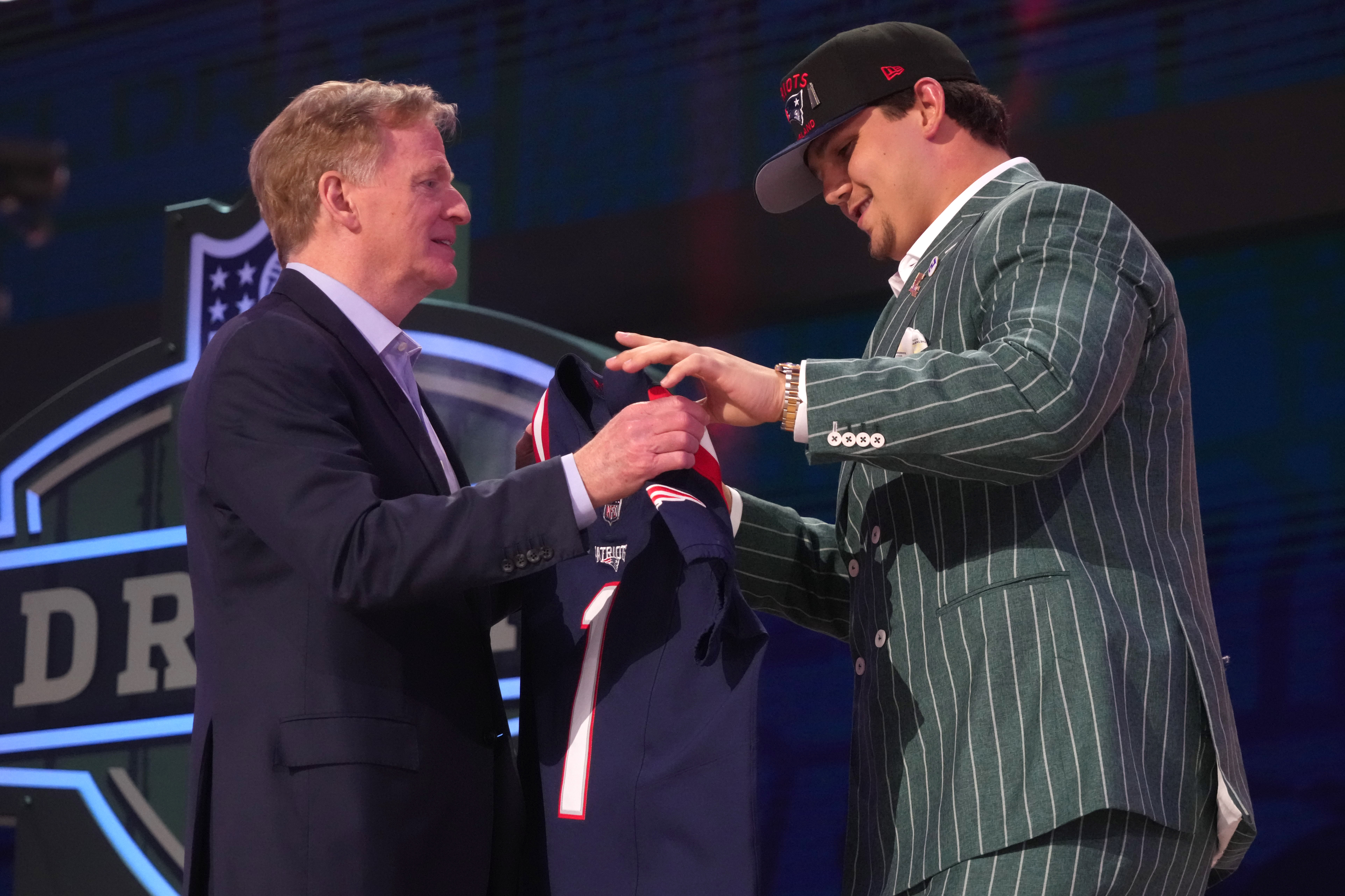 Drake Maye Reacts to Patriots Drafting OT Will Campbell With 5 Words -  Athlon Sports