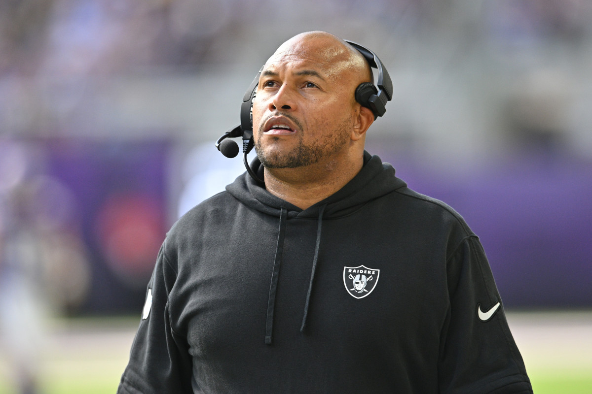 Antonio Pierce Provides Update On Future With Raiders Amid Hot Seat Antonio Pierce