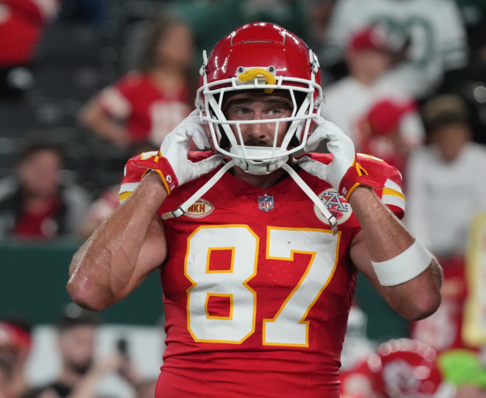 Paparazzi Capture Travis Kelce Smoking In Car Days Before Chiefs