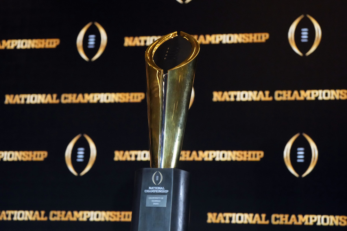 College Football Playoff Introduces ‘5+7’ Format for 2024 Season, Igniting Frustration Among Florida State Fans