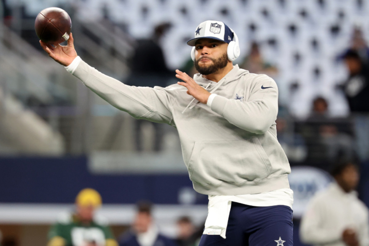 Dak Prescott Hosts Special Guest in AT&T Stadium Suite for Cowboys ...