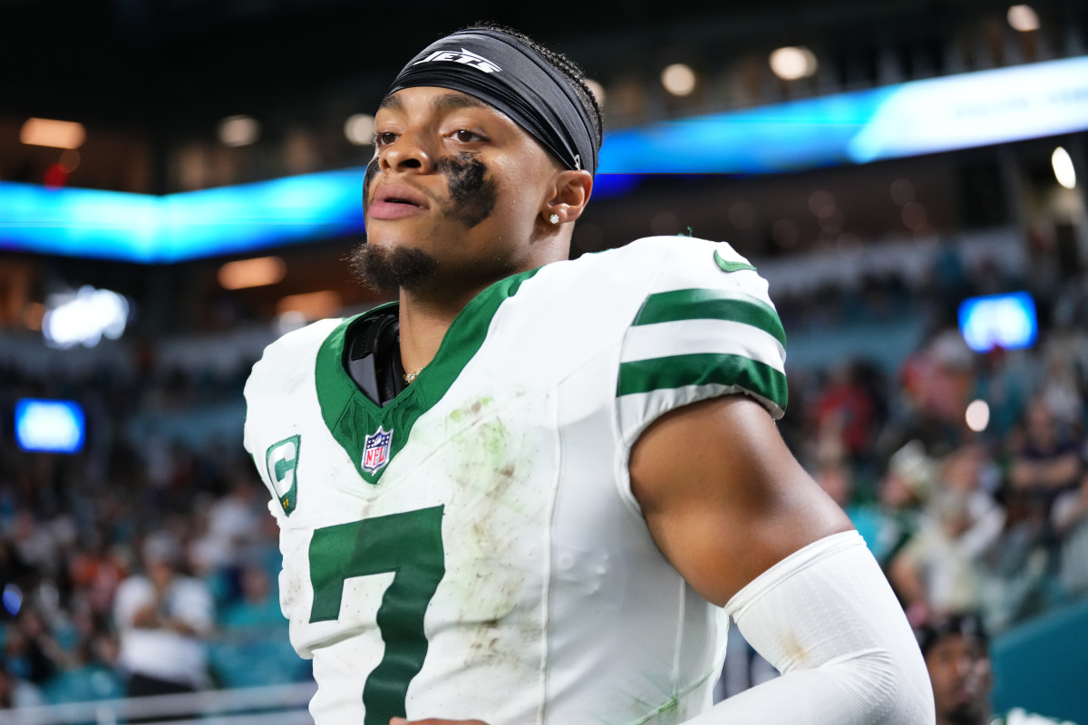 NFL's Pro Bowl Invite for Justin Fields Creates 1 Question