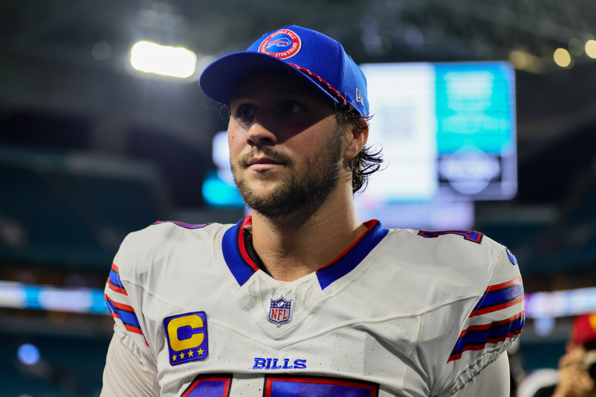 Josh Allen Sends Seven-Word Message to Lamar Jackson in Postgame Handshake