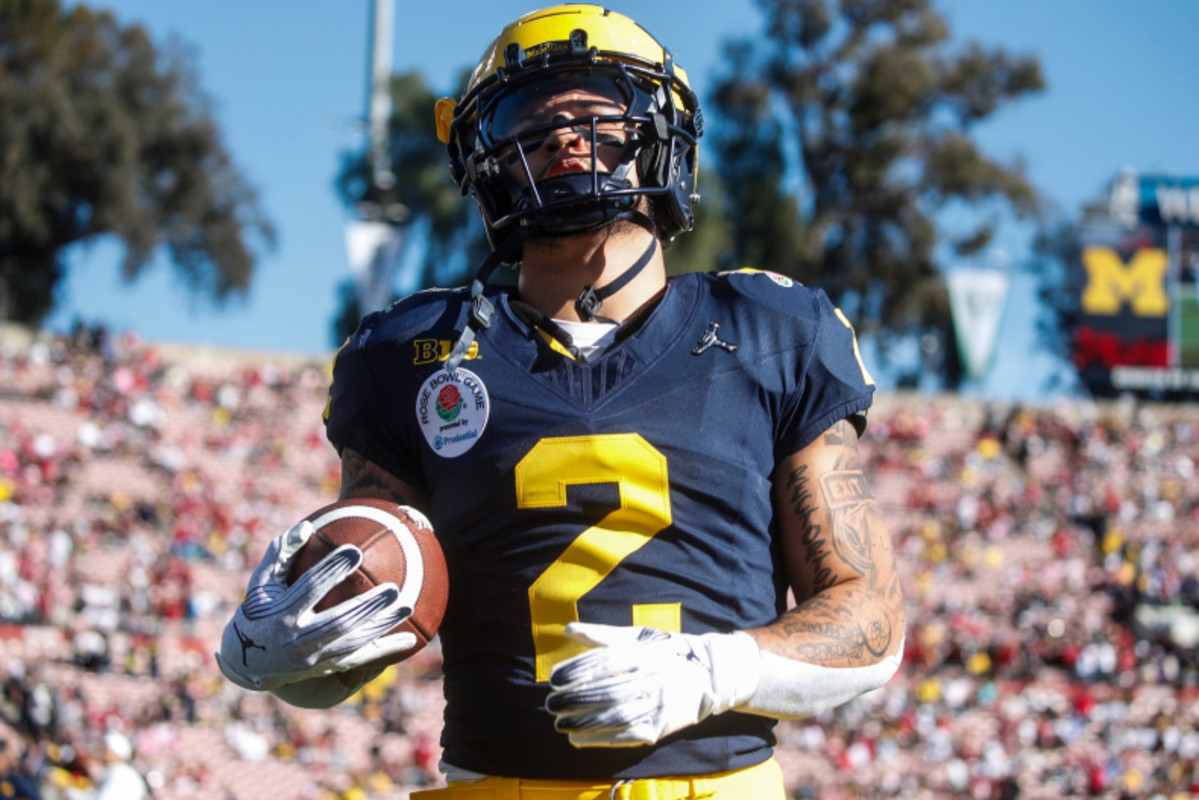 Michigan Star Blake Corum s Pregame Outfit Turns Heads Before CFP