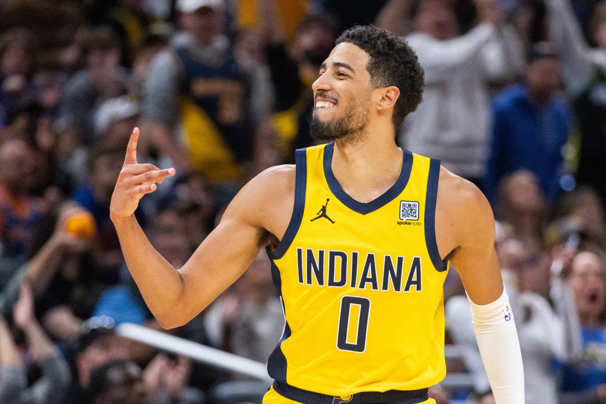 Fans Roast Tyrese Haliburton’s Pregame Outfit for Pacers-Rockets