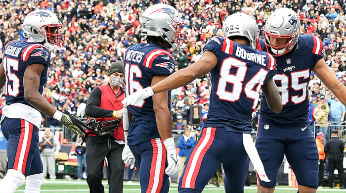 Nelson Agholor, Jakobi Meyers, Kendrick Bourne, and Hunter Henry, New England Patriots
