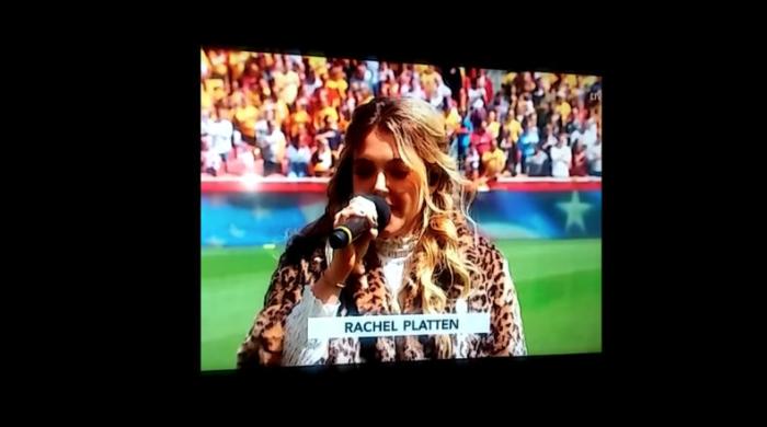 Singer Rachel Platten Forgets Words To National Anthem Before Soccer Match Athlon Sports 5614