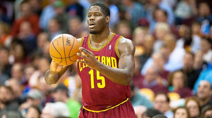 5 Worst No. 1 Draft Picks in NBA History