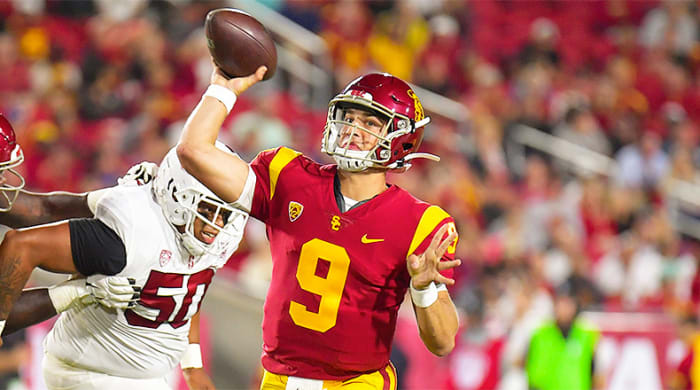 USC Football: Kedon Slovis Puts on a Show for the Trojans
