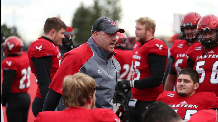 FCS College Football: 5 Favorites for the 2019 Eddie Robinson Award - Eastern Washington head coach Aaron Best