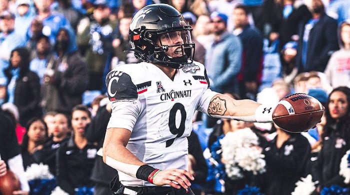 Desmond Ridder, Cincinnati Bearcats Football