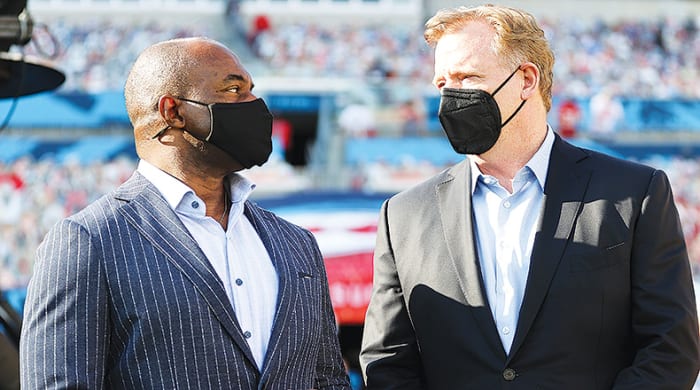 NFLPA Executive Director DeMaurice Smith and NFL Commissioner Roger Goodell