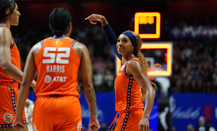 Wnba Fans Outraged After Dijonai Carringtons Social Media Post