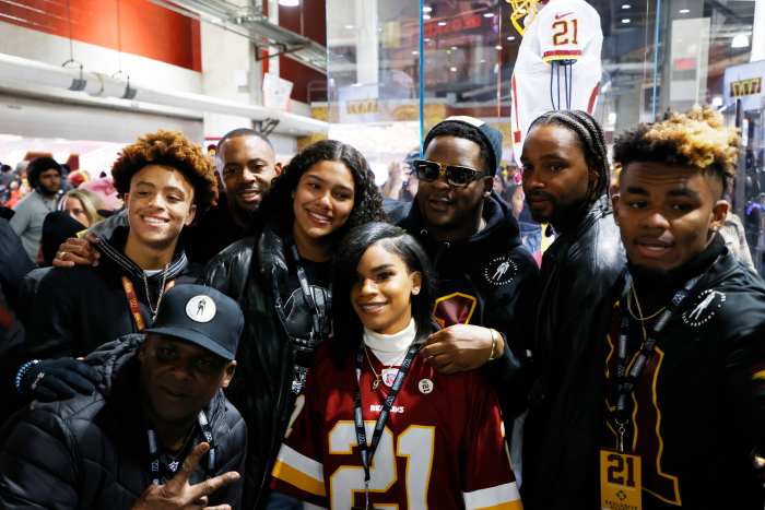 Sean Taylor's Daughter Honors Dad With Jersey Tribute - Athlon Sports