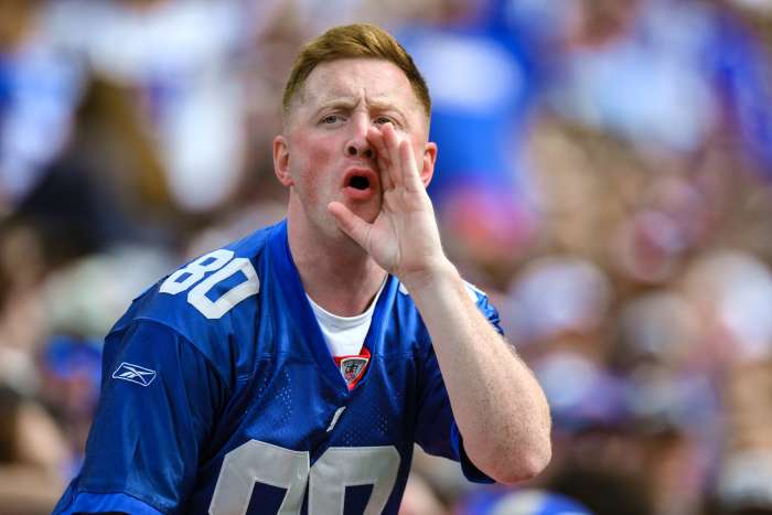 New York Giants Fans Fly New Message Over Stadium to Owner - Athlon Sports