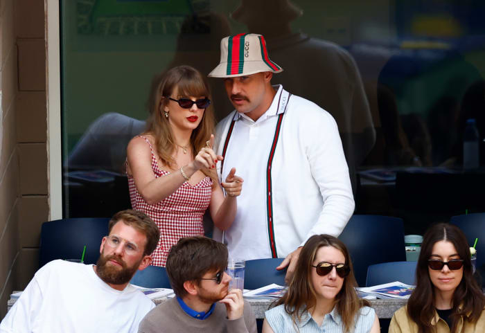 Travis Kelce of the Kansas City Chiefs and Taylor Swift